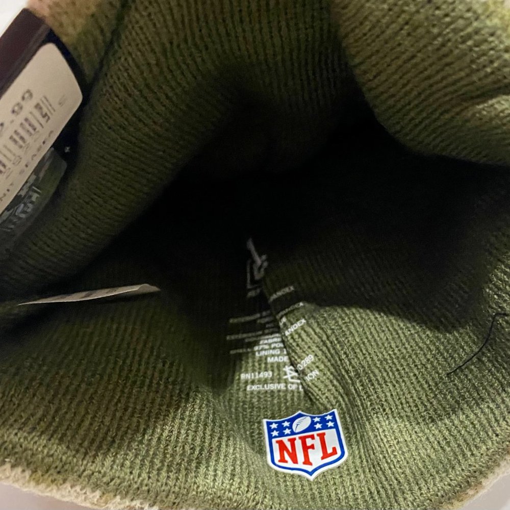 RARE 100% New Era 2014 Seattle Seahawks YOUTH Salute To Service Sport Knit - Picture 4 of 4